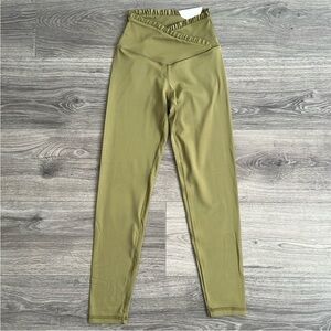 Ruffle Crossover Waist Legging - Medium